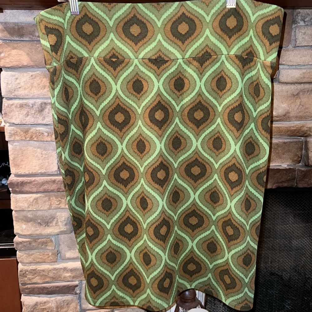 LuLaRoe Cassie skirt